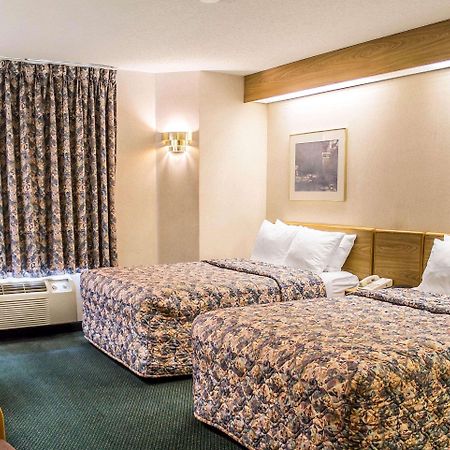 Rodeway Inn Abbotsford Exterior foto